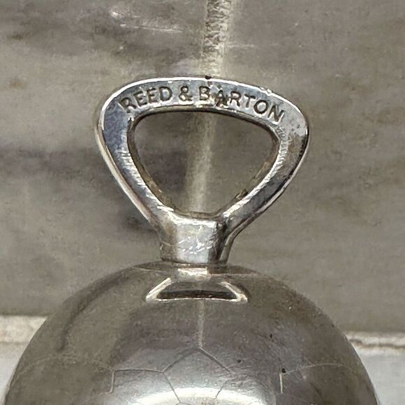 Vintage Reed & Barton Engraved Merry Christmas 1977 Silver Bell or Ornament - Picture 4 of 4